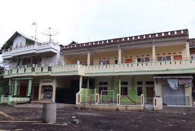 Pesantren Qurrota A'yun Samarang Garut