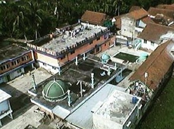 Pesantren Almunawwar Jarnauziyyah Tasikmalaya