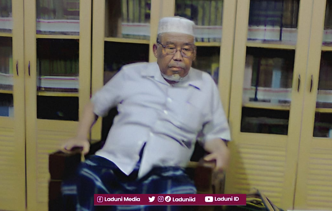 Biografi Prof. Dr. KH. Maghfur Usman, Ulama Internasional asal Cepu