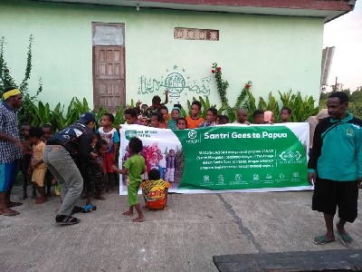 Program Santri Goes To Papua Bantu Mencerdaskan Anak Asli Papua