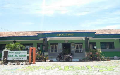 SMA Al Yaqin Rembang