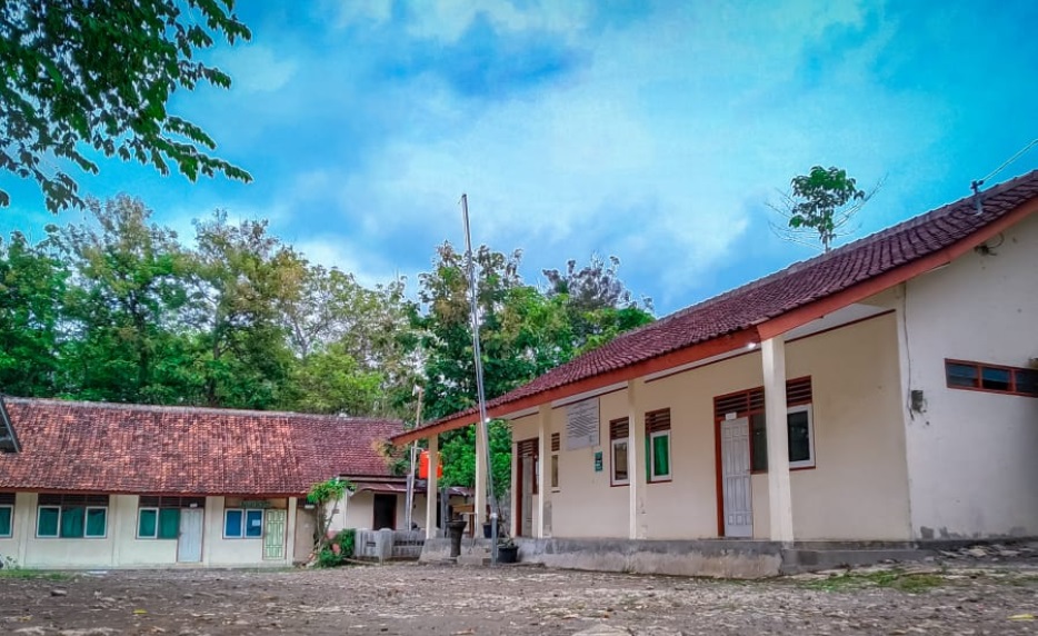 SMK Ma'arif Nurul Haromain Kulon Progo