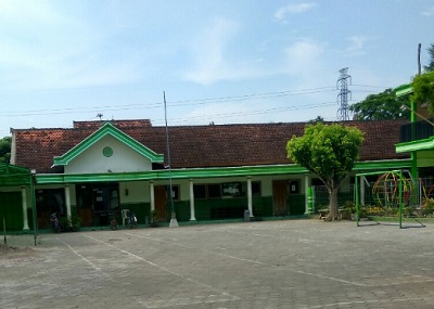 SMK Ummatan Wasathan Kediri