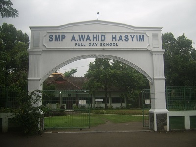 SMP A. Wahid Hasyim Tebuireng