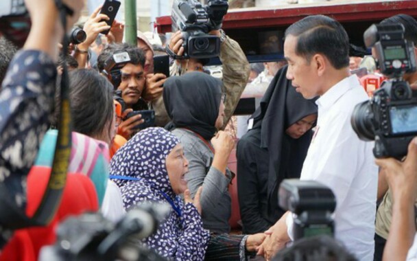 Curhatan Nenek Dedeh ke bapak jokowi