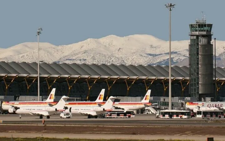 Hampir 10 Tahun di Bandara Madrid, 'Pesawat Hantu' Ini Bikin Bingung