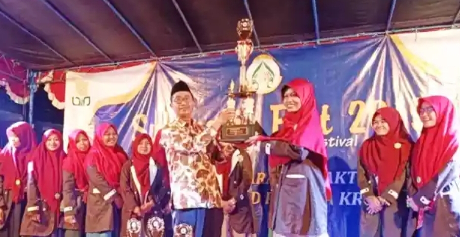 Santri Annuqayah Raih Prestasi di Event Sukarabic Fest II 2019 UIN