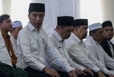 Presiden Shalat Istisqa di Riau