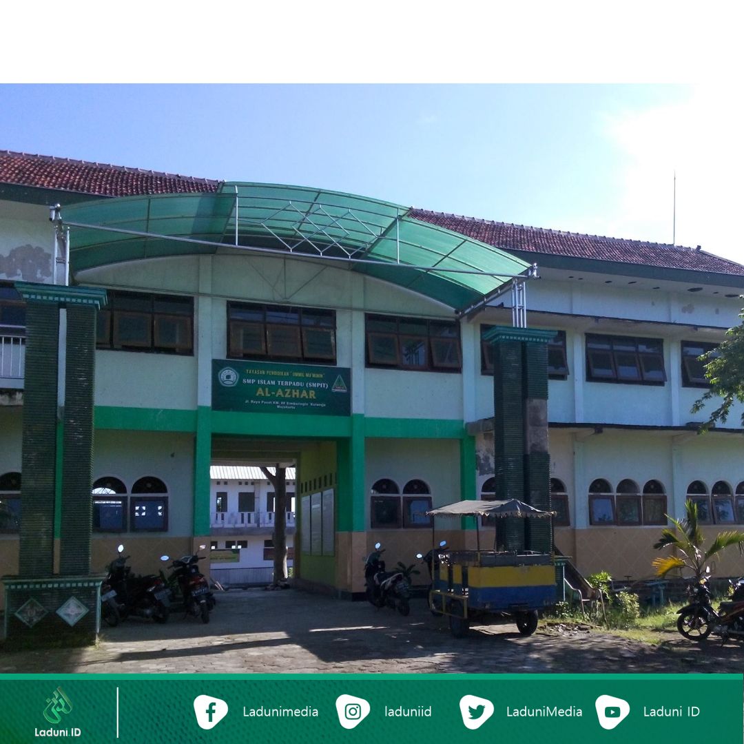 Pesantren Ummil Mu’minin Kutorejo, Mojokerto