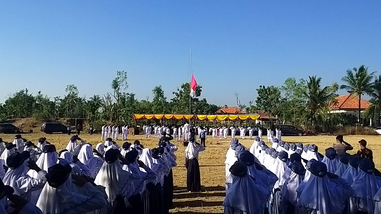 Merdeka itu, Berkat Rahmat Tuhan