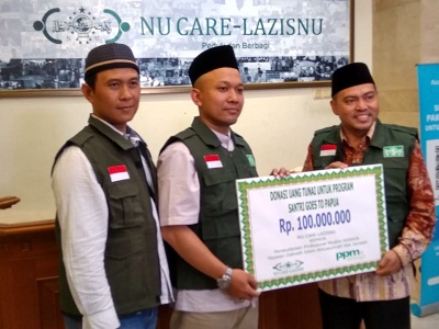 Program Santri Goes to Papua Terima Donasi dari NU Care-LAZISNU