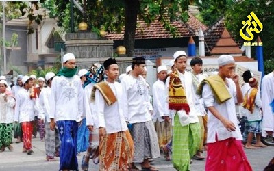 Belajar Islam Itu Berat, Biar Santri Saja