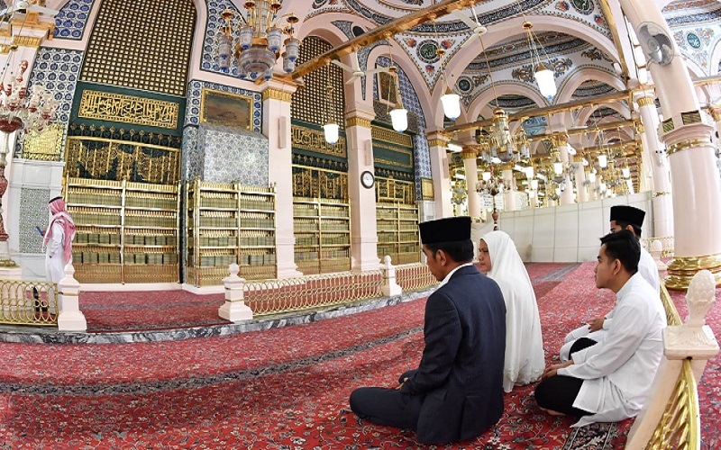 Kajian Sufistik: Jokowi Masuk Bekas Kamar Rasulullah Itu Undangan Nabi