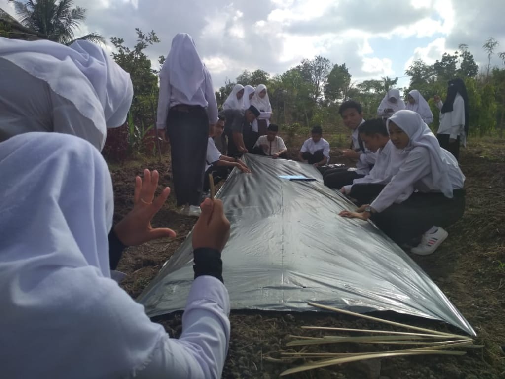 Santri Agribisnis Sirajul Huda Mulai Persiapkan Lahan Jelang Musim Hujan