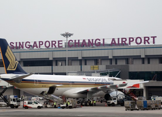 Singapura Tutup Sementara Bandaranya Akibat Penampakan Drone