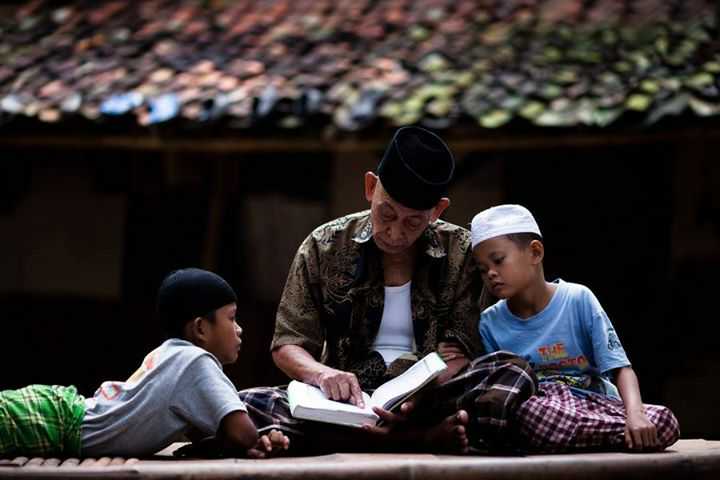 Jika Kalian Pencari Ilmu, Ingatlah Pesan Ini!