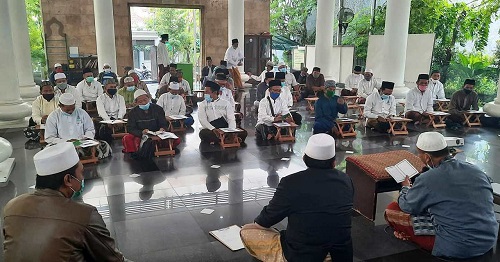 Ustadz Ma'ruf Khozin: Ciri Khas Masjid NU