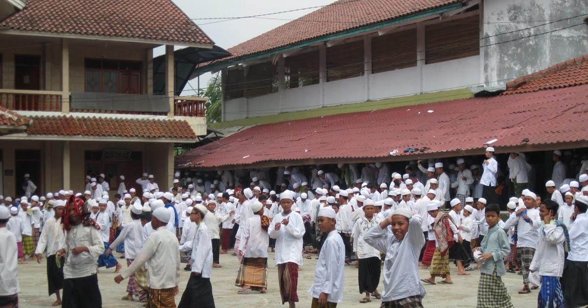 Pengembangan Ekonomi Pesantren dalam Mewujudkan Indonesia Mandiri