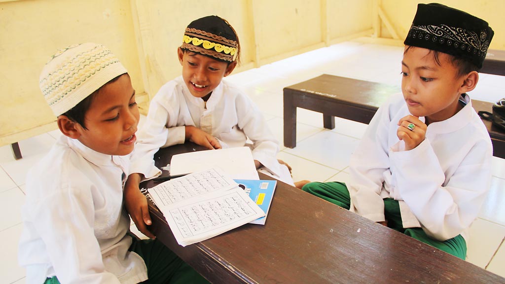 Ilmu Agama Diharapkan Tidak Hanya Teori Saja