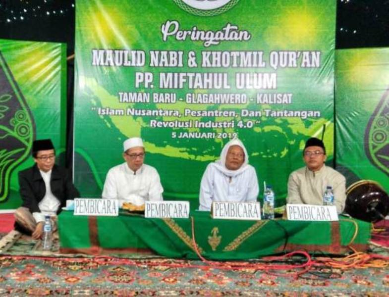 KH Hodri Ariev Beri Motivasi bahwa Pesantren Mampu Hadapi Revolusi Industri 4.0