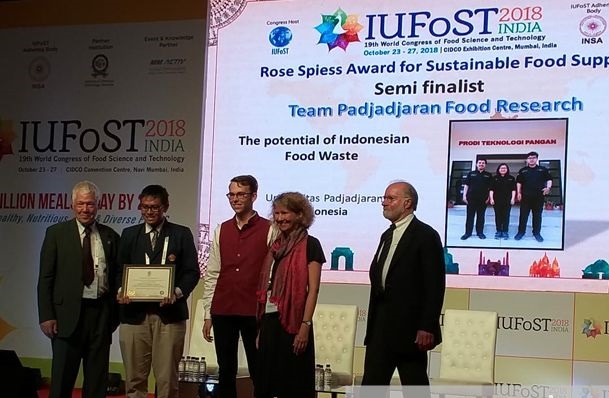 Berkat Limbah Makanan, Lima Mahasiswa Unpad Jadi Juara  di India 