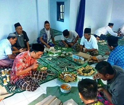 Beragam Makna di Balik Tradisi Kupatan