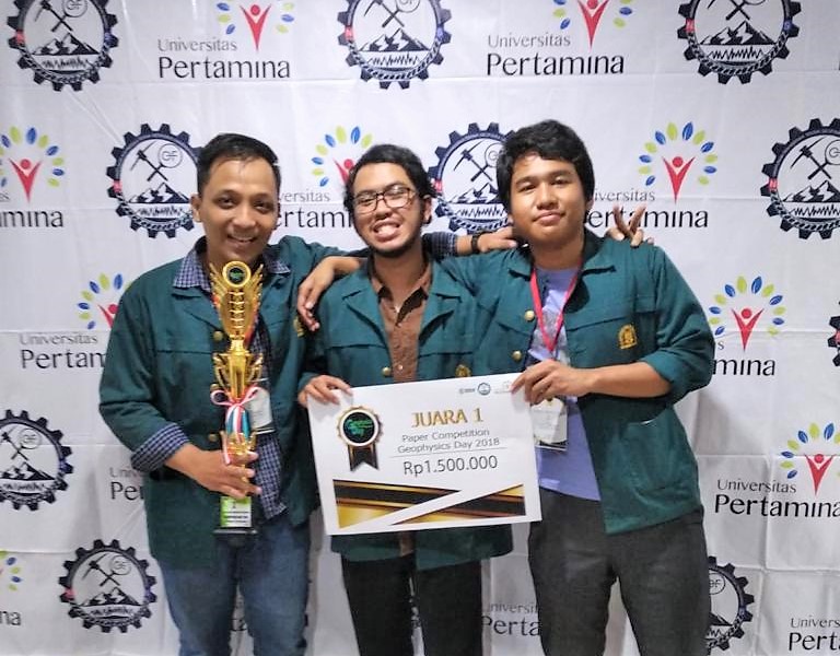 Mahasiswa ITB Juara 1 dan 2 Geophysics Day 2018 di Jakarta     