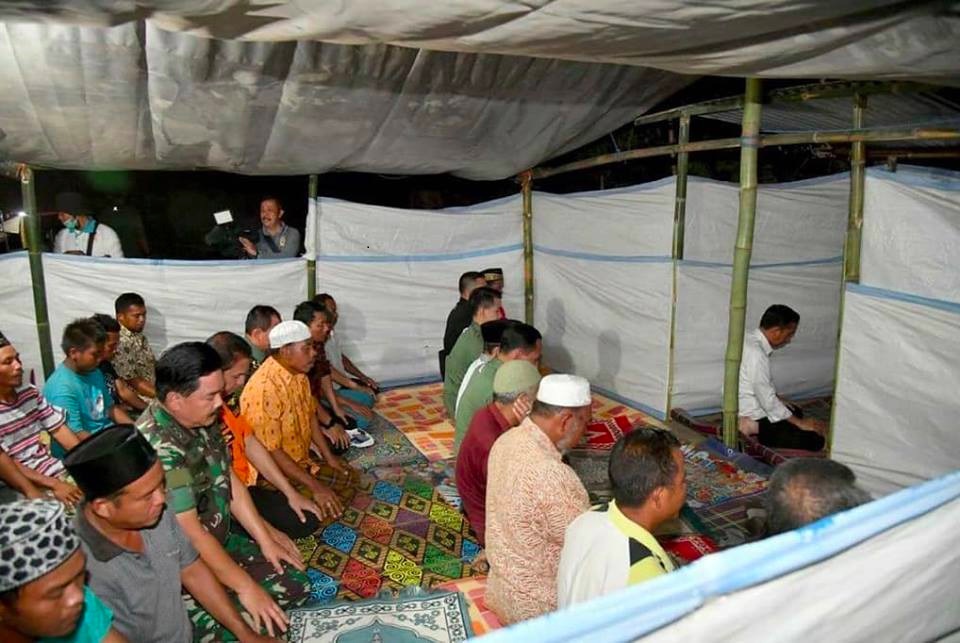 Testimoni Bacaan Jokowi ketika Jadi Imam Shalat Maghrib oleh TG Bajang