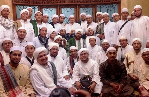 Kedahsyatan Shalawat Menurut Nabi Khidir dan Syekh Abdul Qadir Jailani