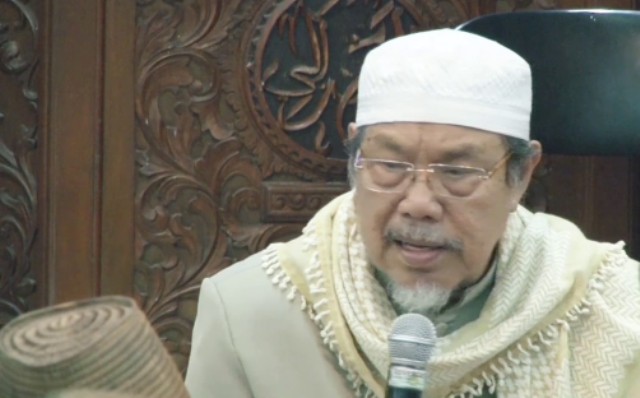 Mengenang Prof Dr KH Tolchah Hasan (Allah Yarham)