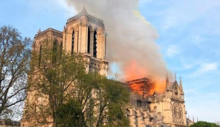 Kepolisian Prancis Ungkap Kemungkinan Penyebab Kebakaran di Notre Dame