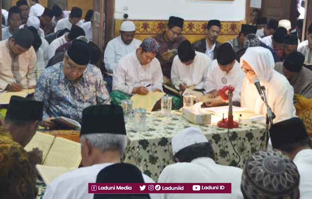 Pengejawantahan Adab Seorang Santri