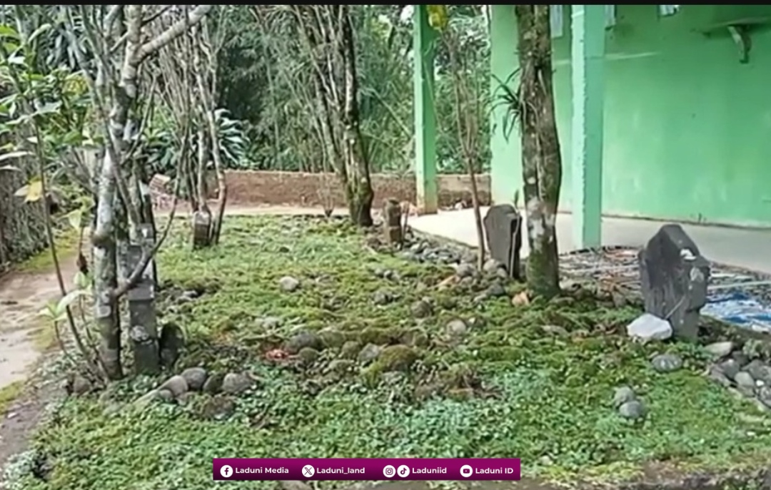 Ziarah di Makam KH. Abu Sujak Mojotengah, Wonosobo