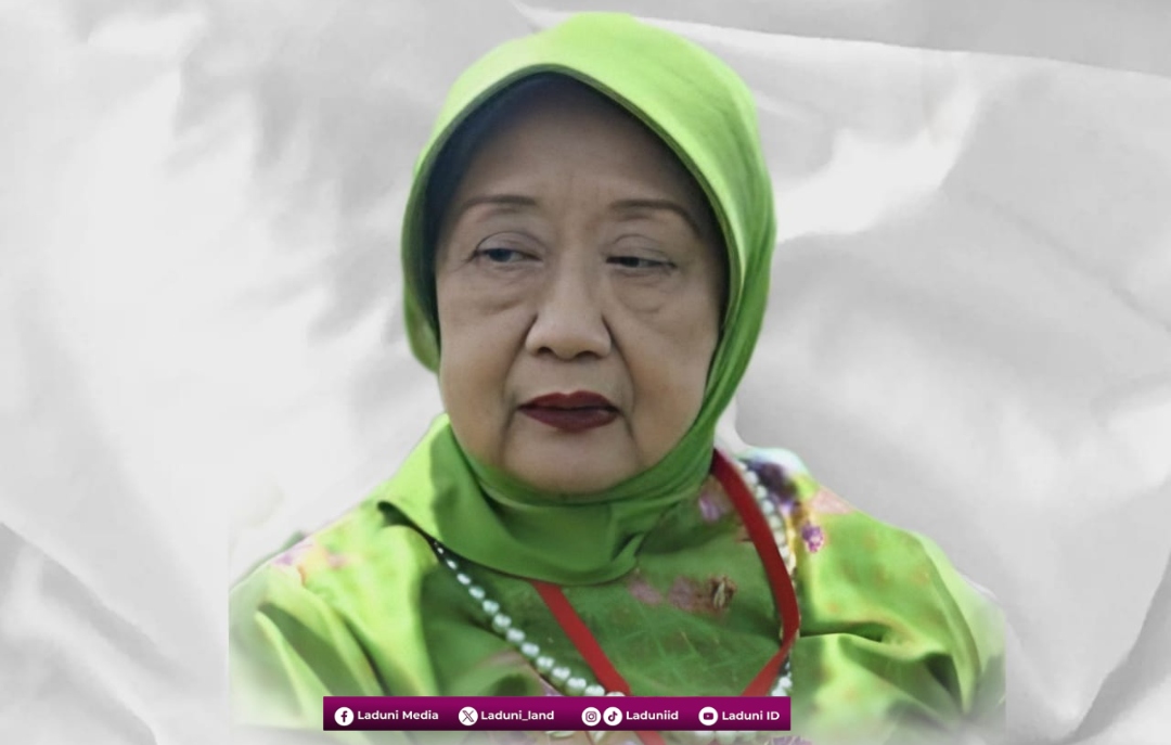 Biografi Nyai Hj. Aisyah Hamid Baidlowi