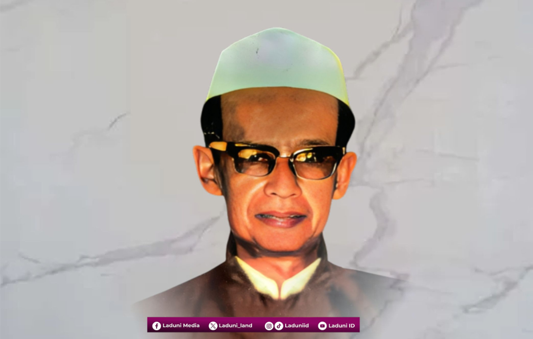 Biografi KH. Badrus Sholeh Arif, Muasis Pesantren Al Hikmah Kediri