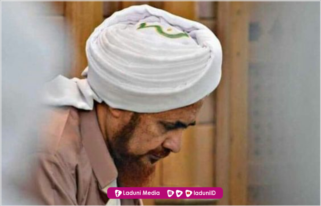 Ijazah Shalawat Nur dari Habib Umar bin Hafidz dan Keutamaannya