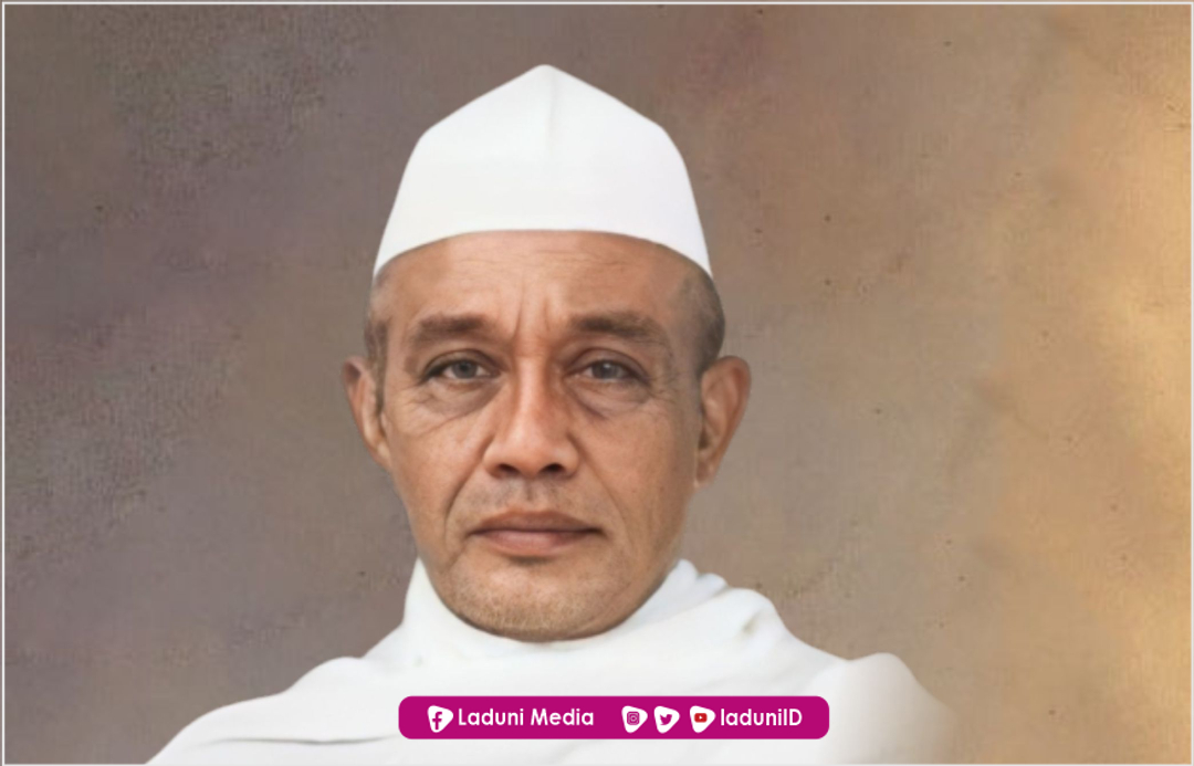 Biografi KH. Ali Maksum