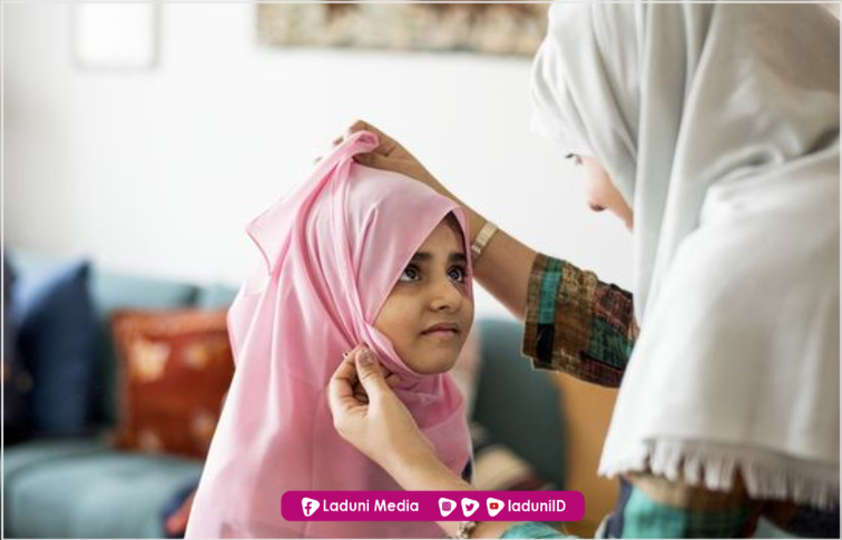 Nilai Memuliakan Perempuan dalam Islam