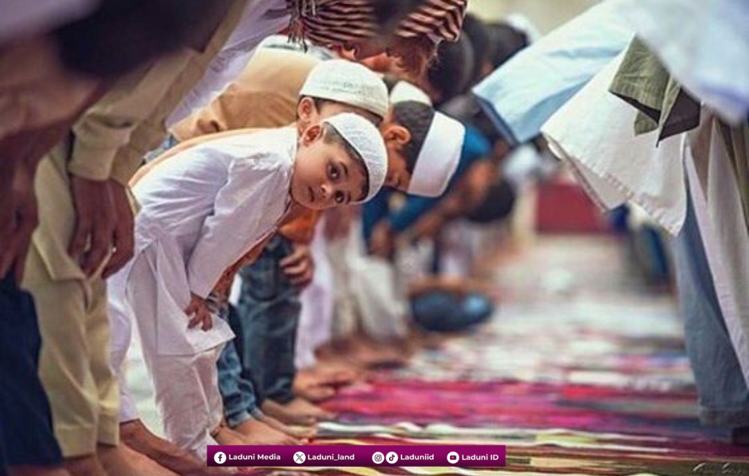 Khutbah Jumat: Shalat adalah Tiang Agama