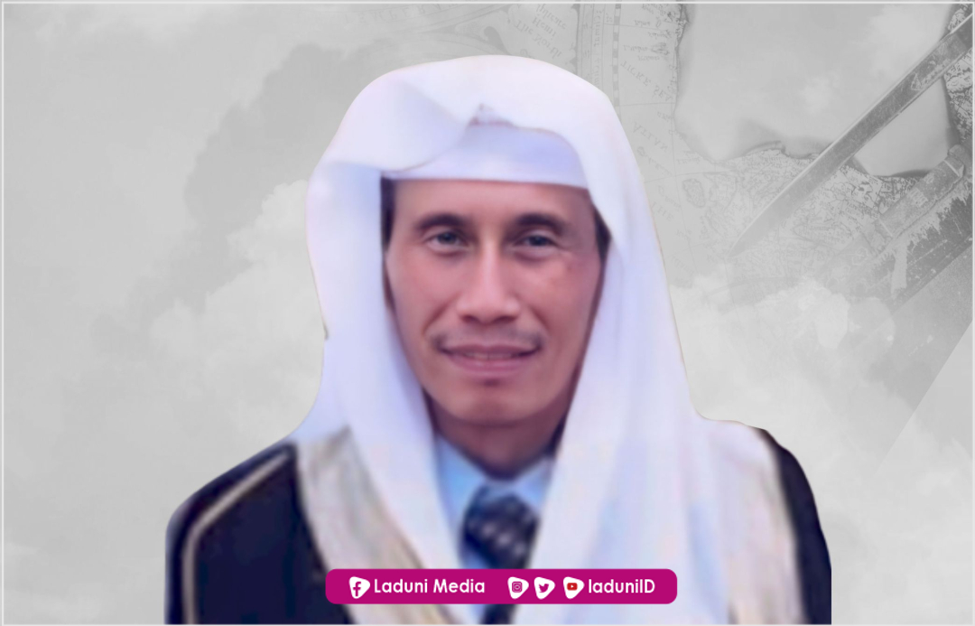 Biografi KH. Abdul Latif Madjid, Pengasuh Pesantren Kedunglo Al-Munadhodhoroh Kediri