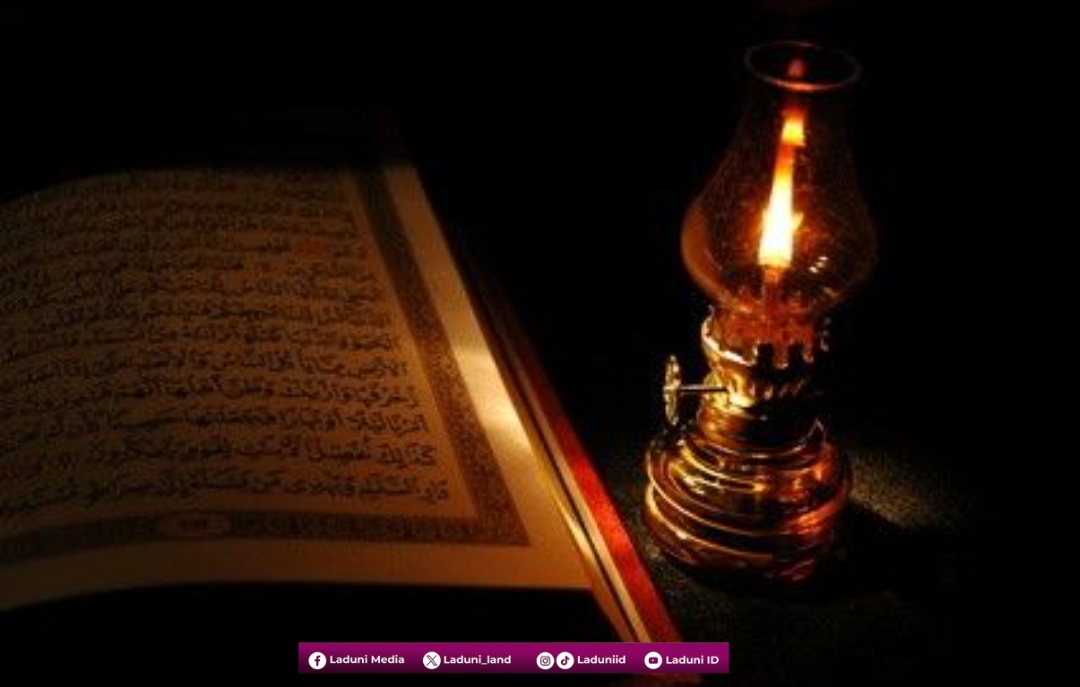 Khutbah Jumat: Kemuliaan Membaca Al-Qur’an di Bulan Mulia