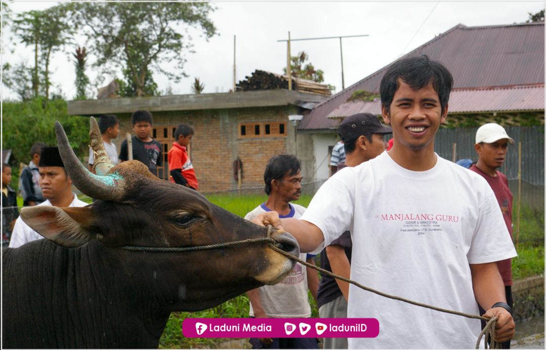 Khutbah Jumat: Refleksi Ibadah Qurban di Bulan Dzulhijjah