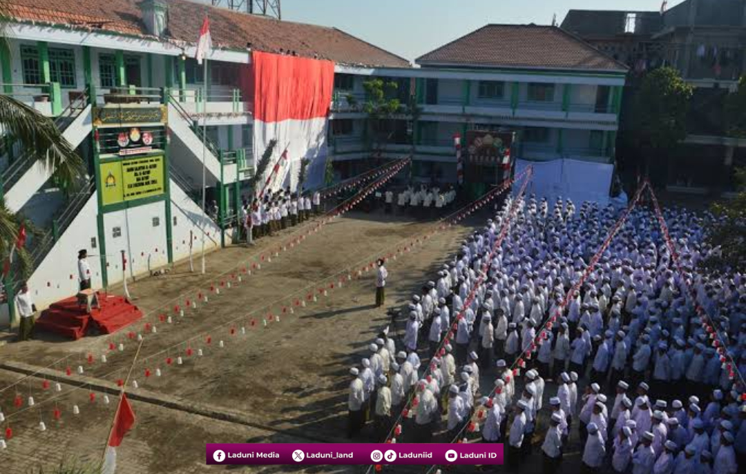 Pesantren Syaichona Moh. Cholil Bangkalan