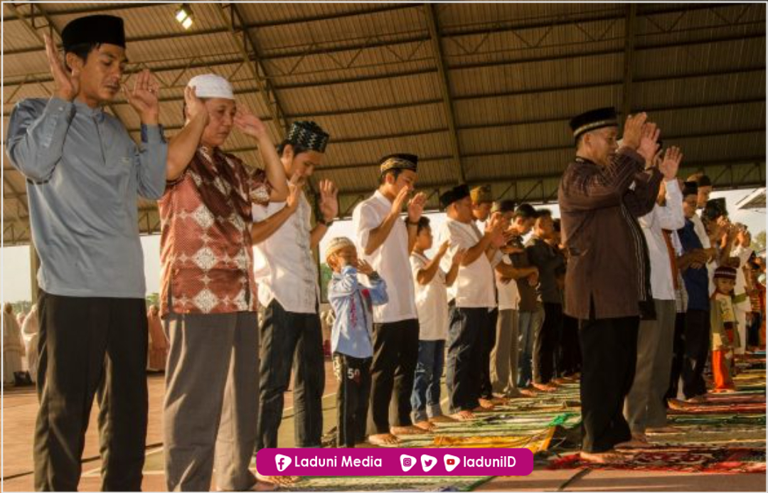 Gerakan yang Membatalkan Shalat Menurut Para Ulama Madzhab