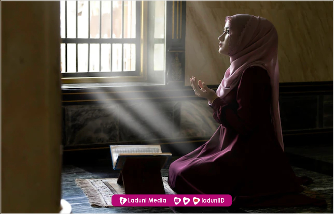 Seuntai Hikmah Untuk Wanita Muslimah
