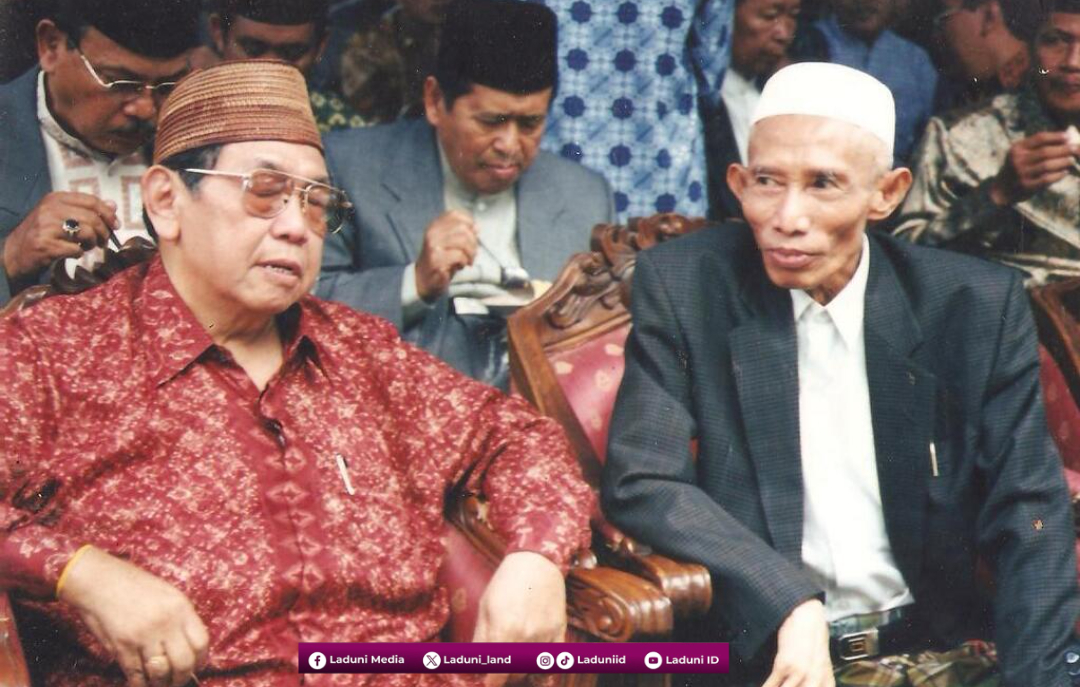 Alasan dan Prinsip Mbah Sahal Mahfudz Tidak Mau Berpolitik Praktis