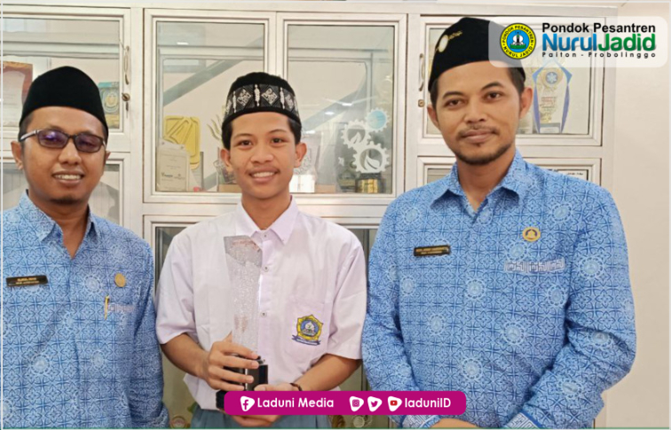 Siswa SMK Nurul Jadid Berhasil Meraih 2 Trofi Kompetisi Tingkat Nasional