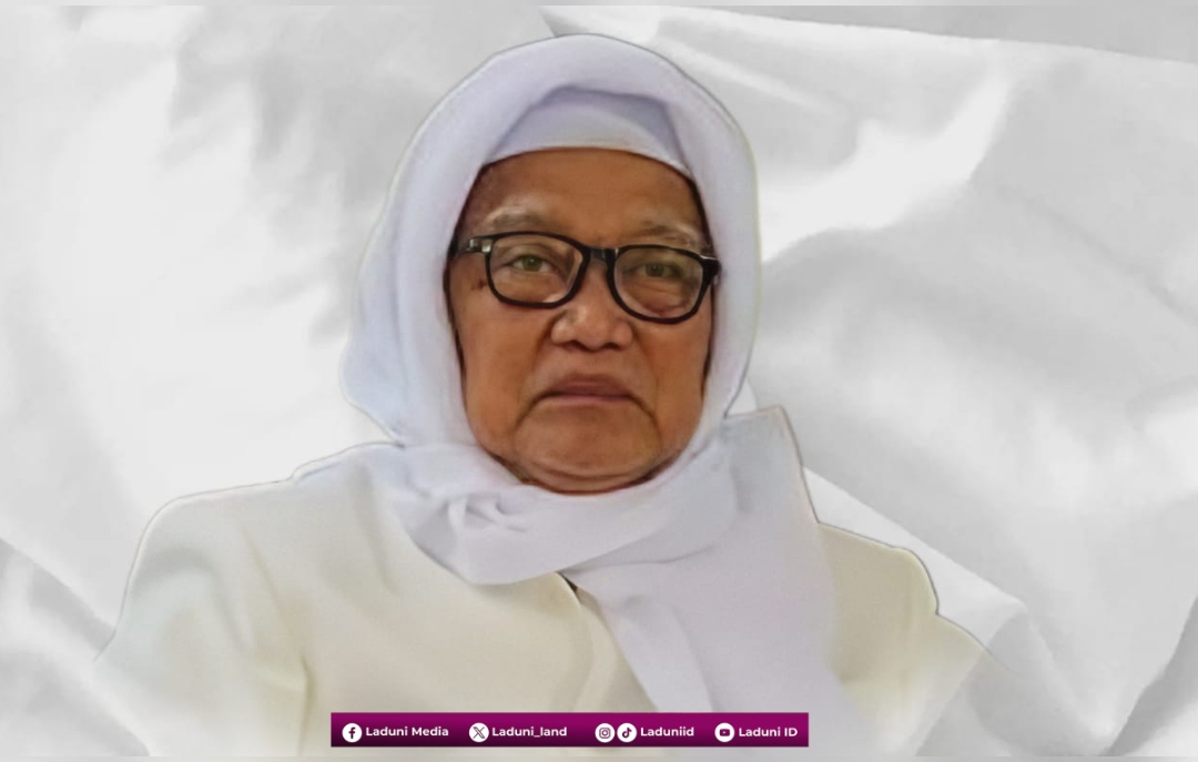 Biografi KH. M. Anwar Manshur, Pendiri Pesantren Putri Hidayatul Mubtadi-aat Kediri