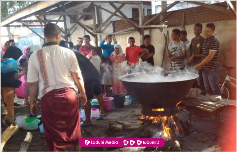 Indahnya Kebersamaan di Balik Bubur Asyura