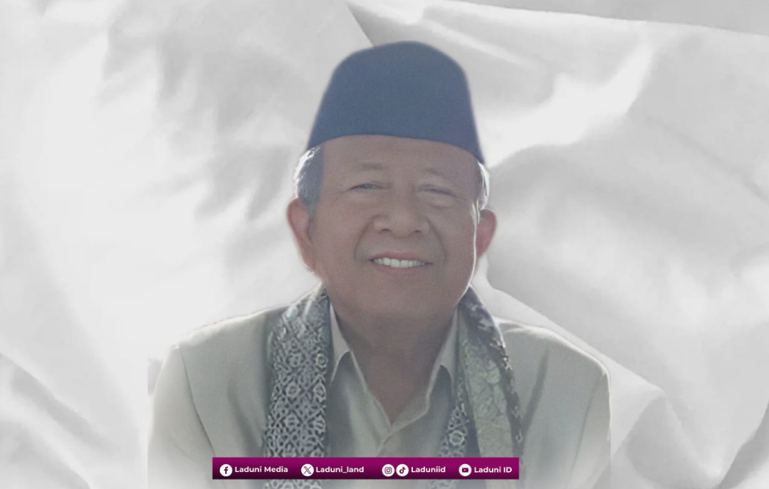 Biografi KH. Dzikron Abdullah, Pendiri Pesantren Addainuriyah 2 Semarang